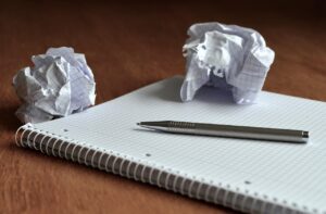 まつげ育毛における注意点や副作用について知っておくべきことは？