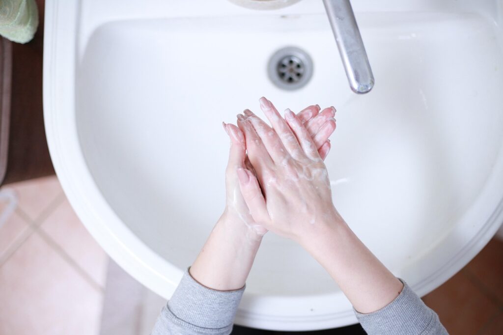 まつげを伸ばす育毛剤の違いとは？