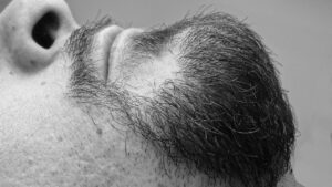 まつ毛を長くしたいときに試すべき早く効果が出る方法は？