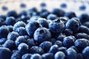 まつ毛育毛に効果的な栄養を摂るための食事は？